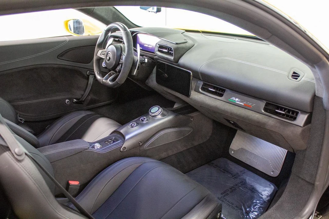 2023 Maserati MC20 - Image 20 of 31