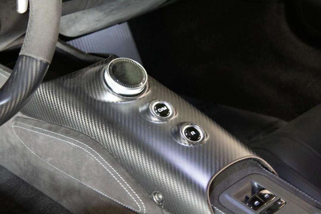 2023 Maserati MC20 - Image 18 of 31