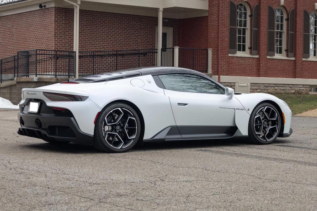 2023 Maserati MC20 - Image 5 of 16