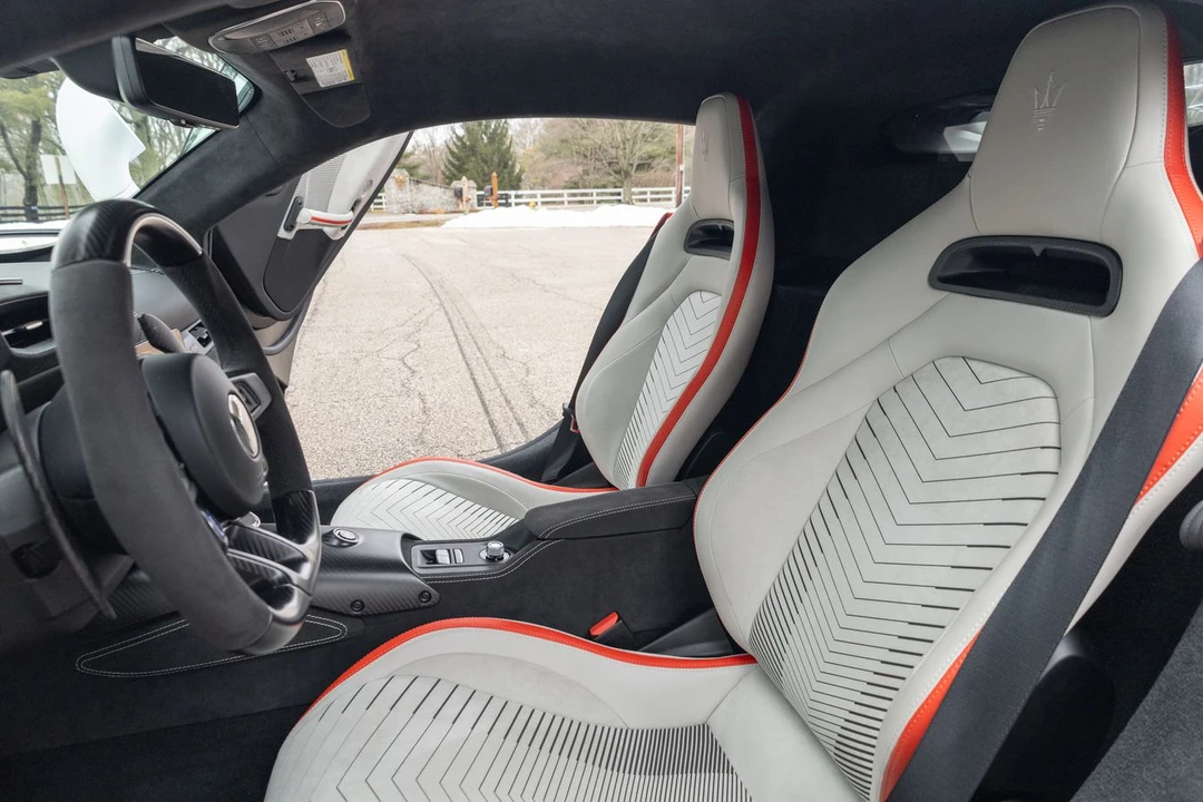 2023 Maserati MC20 - Image 12 of 16