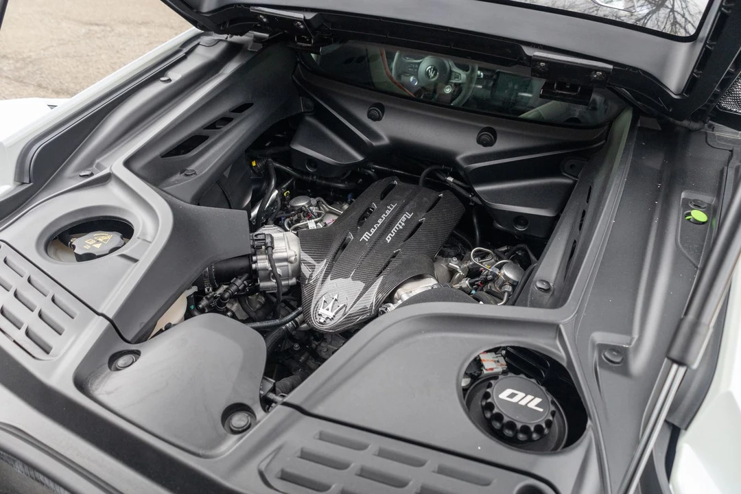 2023 Maserati MC20 - Image 14 of 16