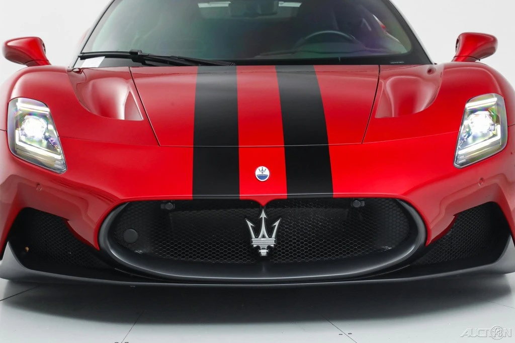 2023 Maserati MC20 - Image 11 of 21
