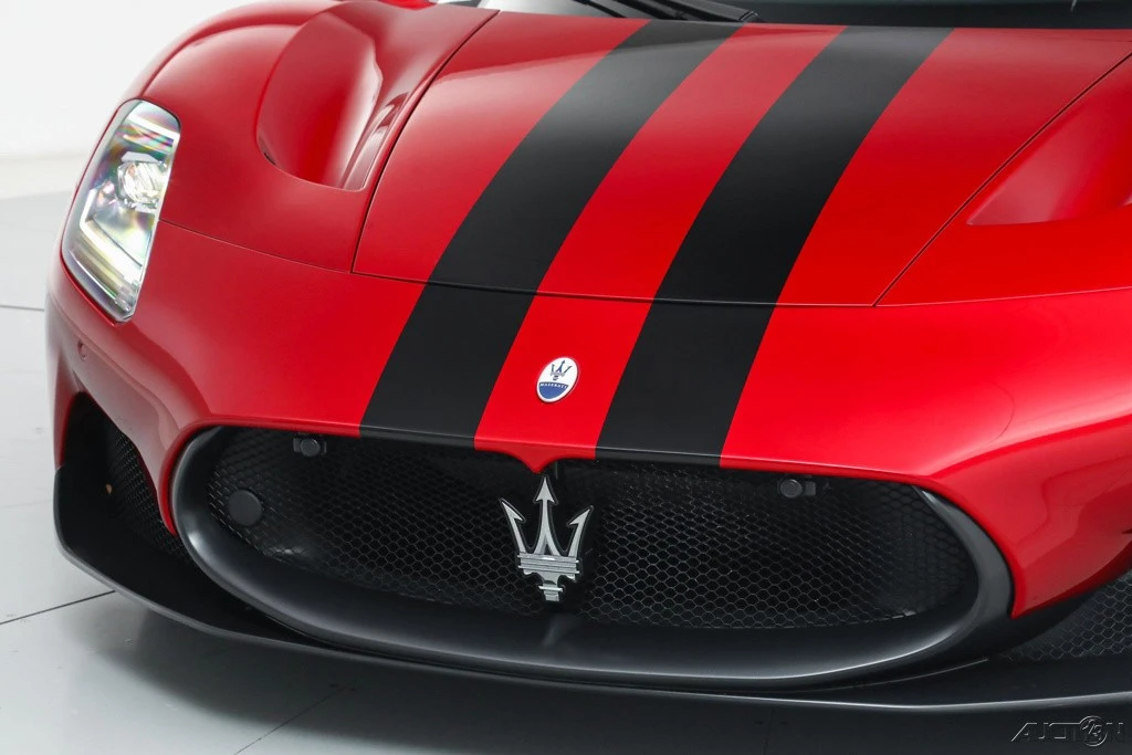 2023 Maserati MC20 - Image 13 of 21