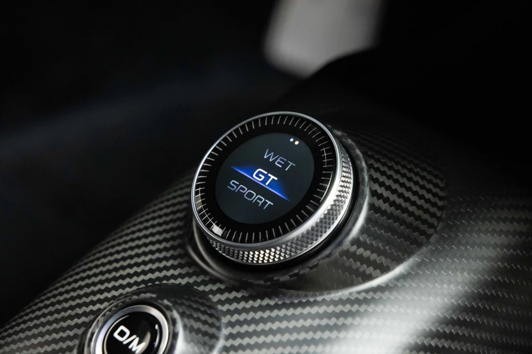 2023 Maserati MC20 - Image 18 of 31