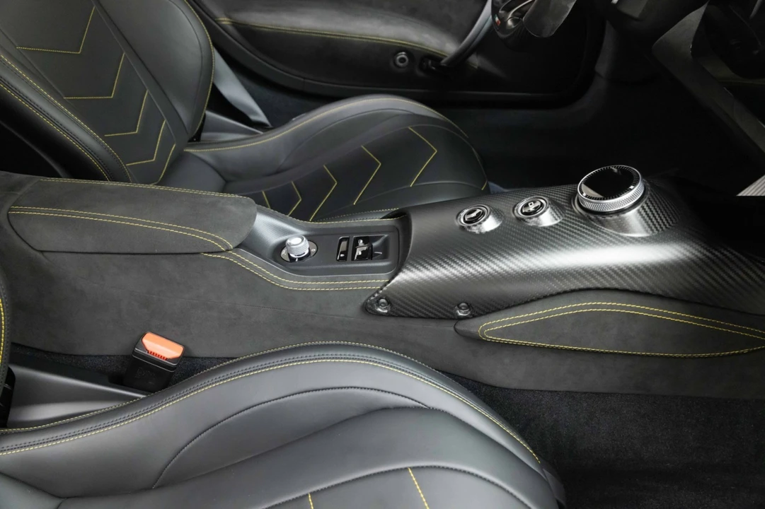 2023 Maserati MC20 - Image 28 of 31