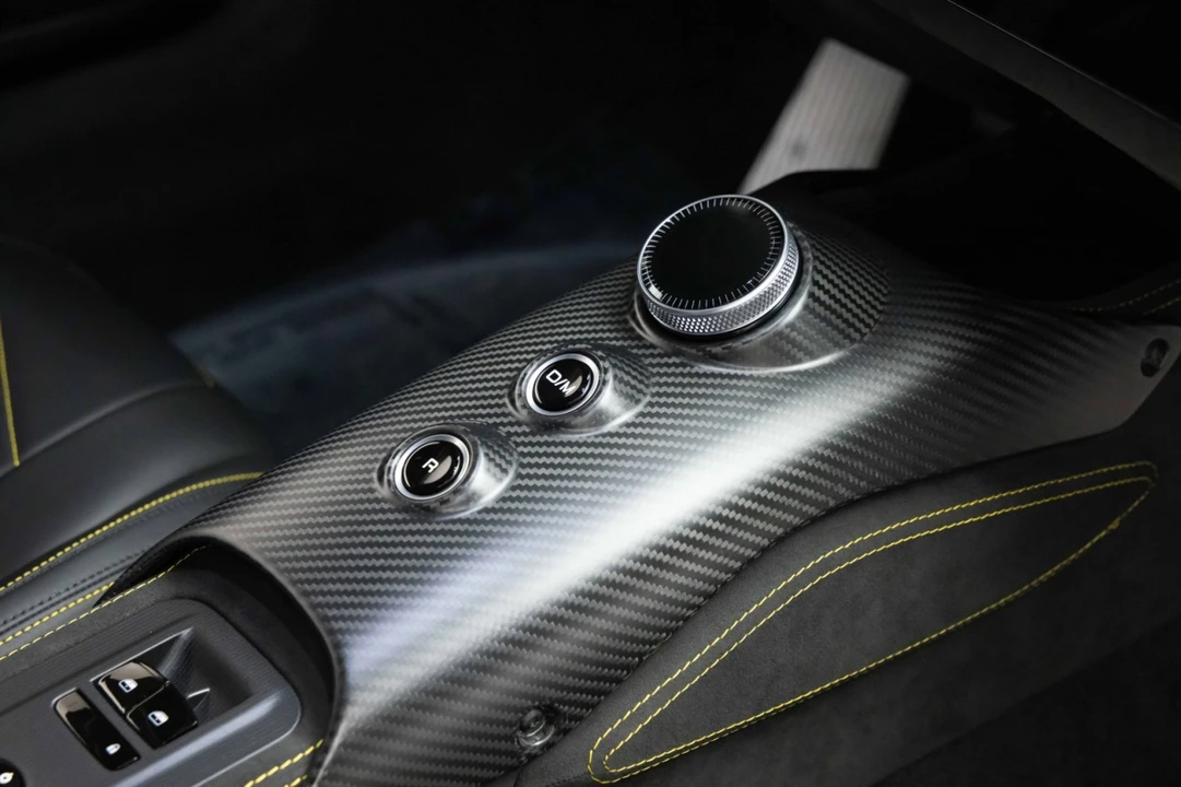 2023 Maserati MC20 - Image 24 of 31