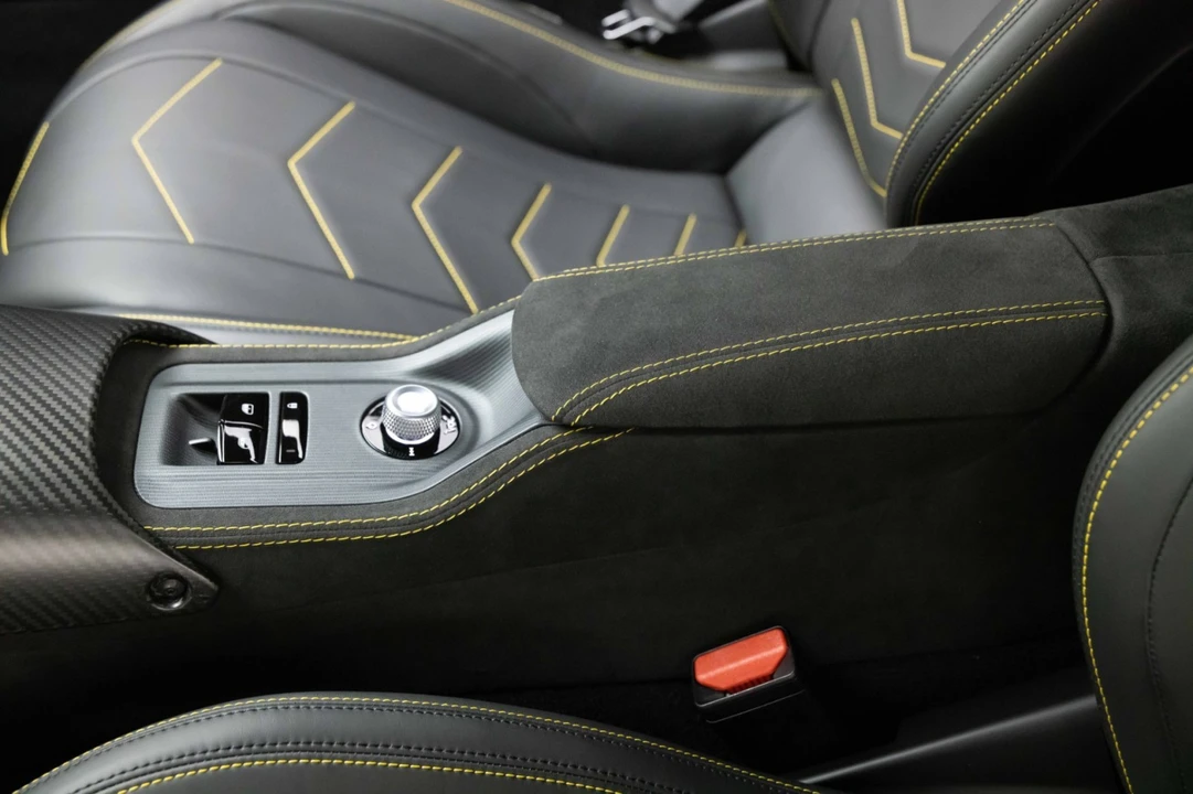 2023 Maserati MC20 - Image 26 of 31