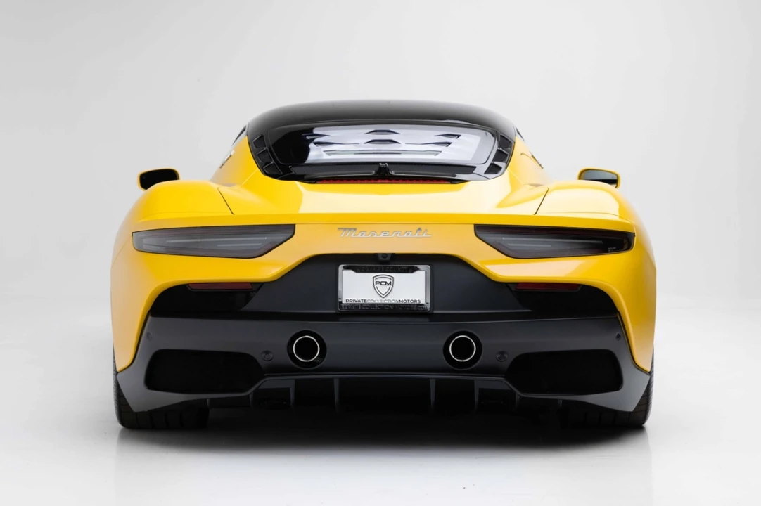 2023 Maserati MC20 - Image 7 of 31