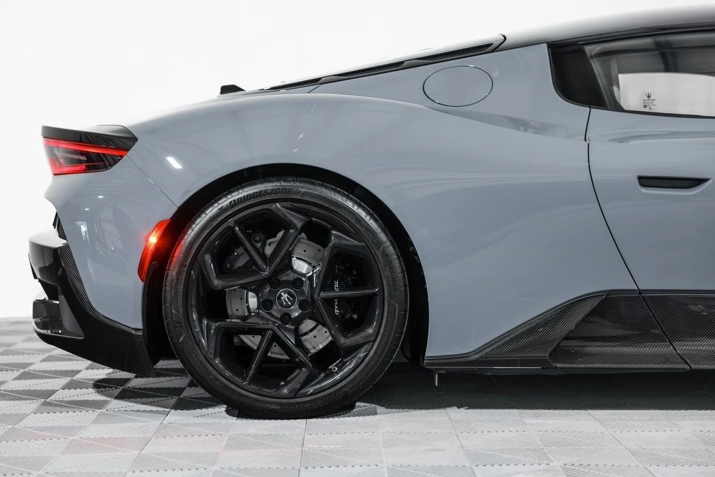 2023 Maserati MC20 - Image 2 of 21