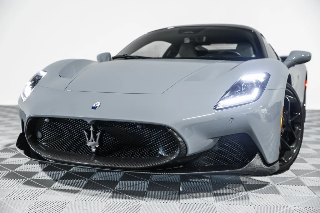 2023 Maserati MC20 - Image 11 of 21
