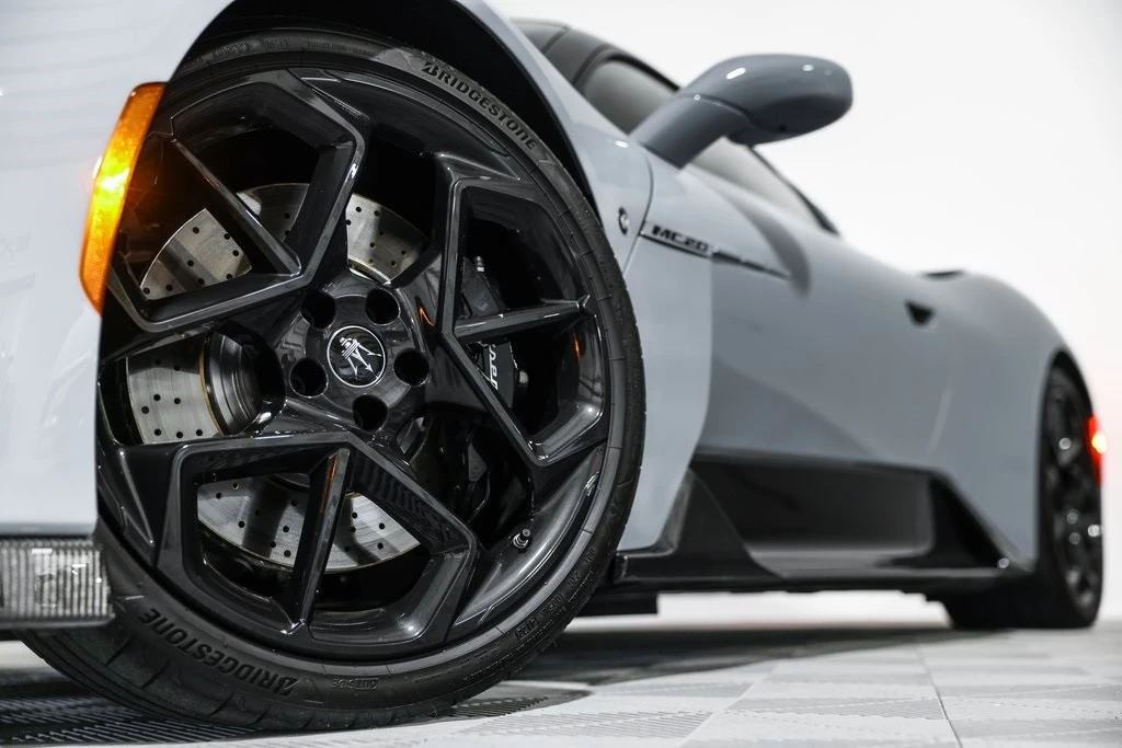 2023 Maserati MC20 - Image 12 of 21