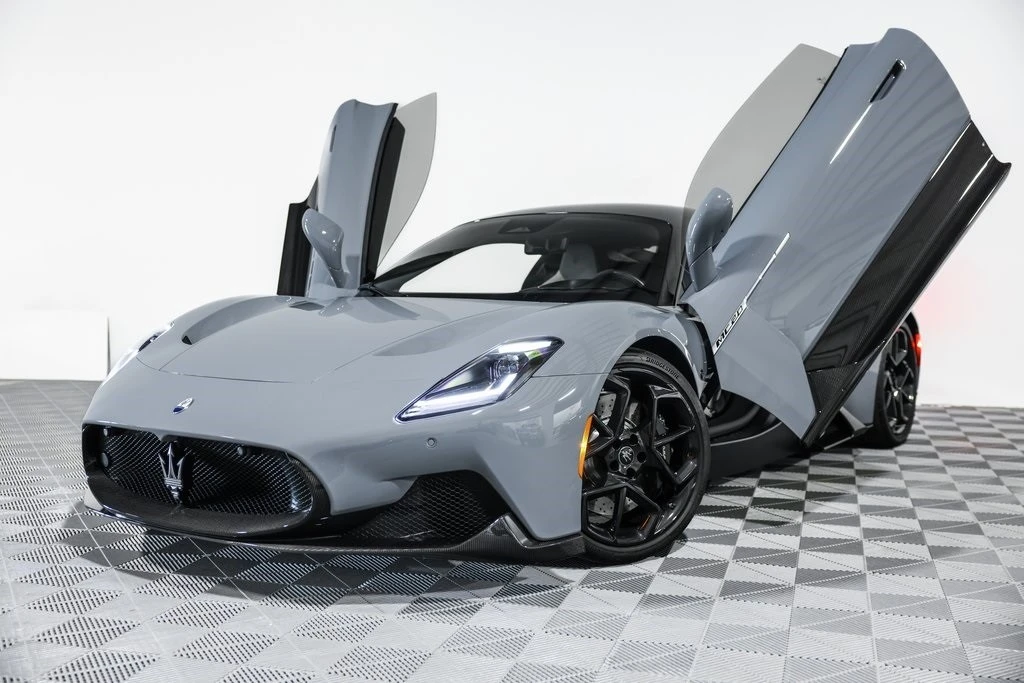 2023 Maserati MC20 - Image 9 of 21