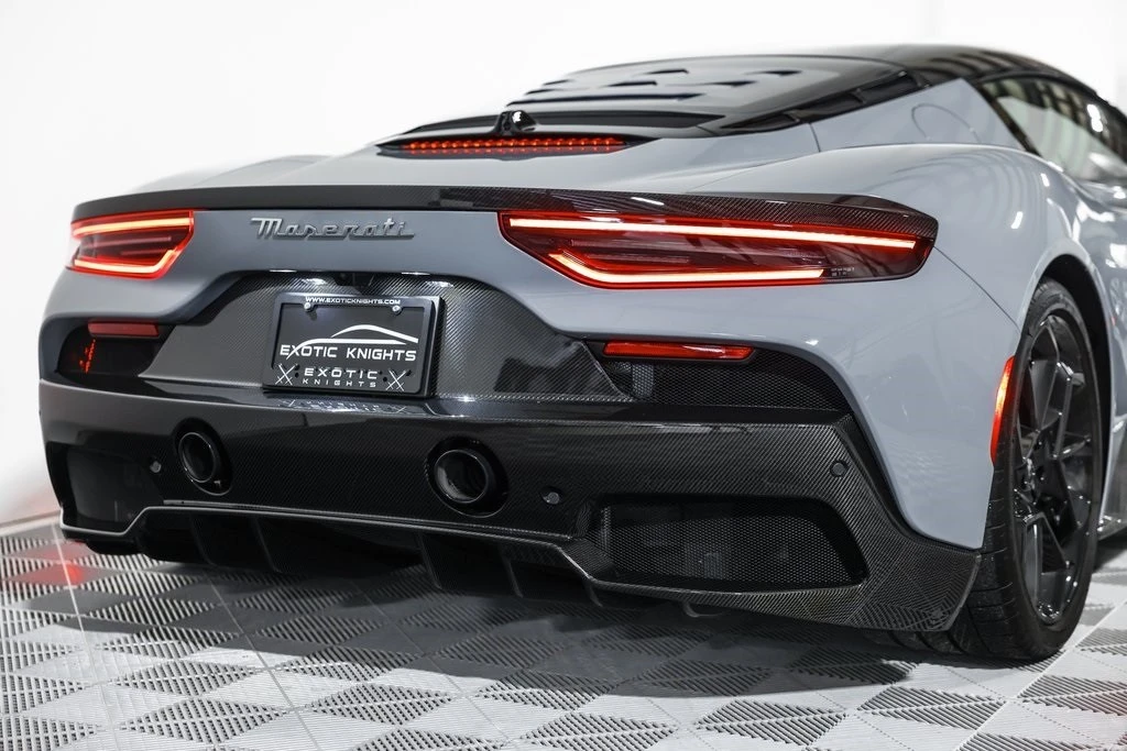2023 Maserati MC20 - Image 8 of 21