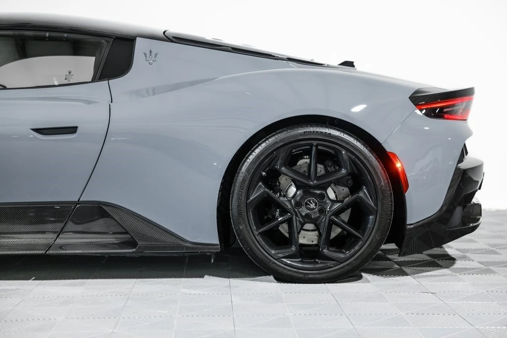 2023 Maserati MC20 - Image 15 of 21