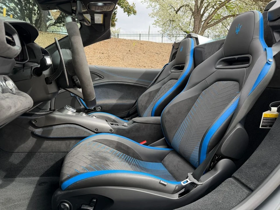 2023 Maserati MC20 - Image 14 of 21