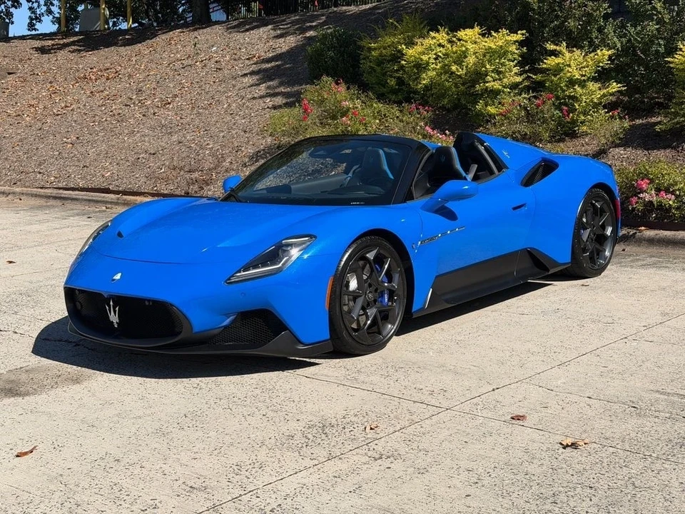 2023 Maserati MC20 - Image 2 of 21
