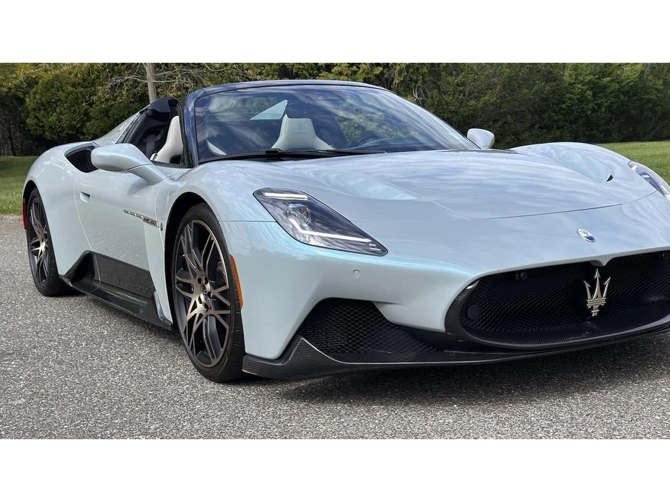 2023 Maserati MC20 - Image 13 of 31