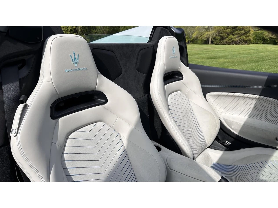 2023 Maserati MC20 - Image 24 of 31