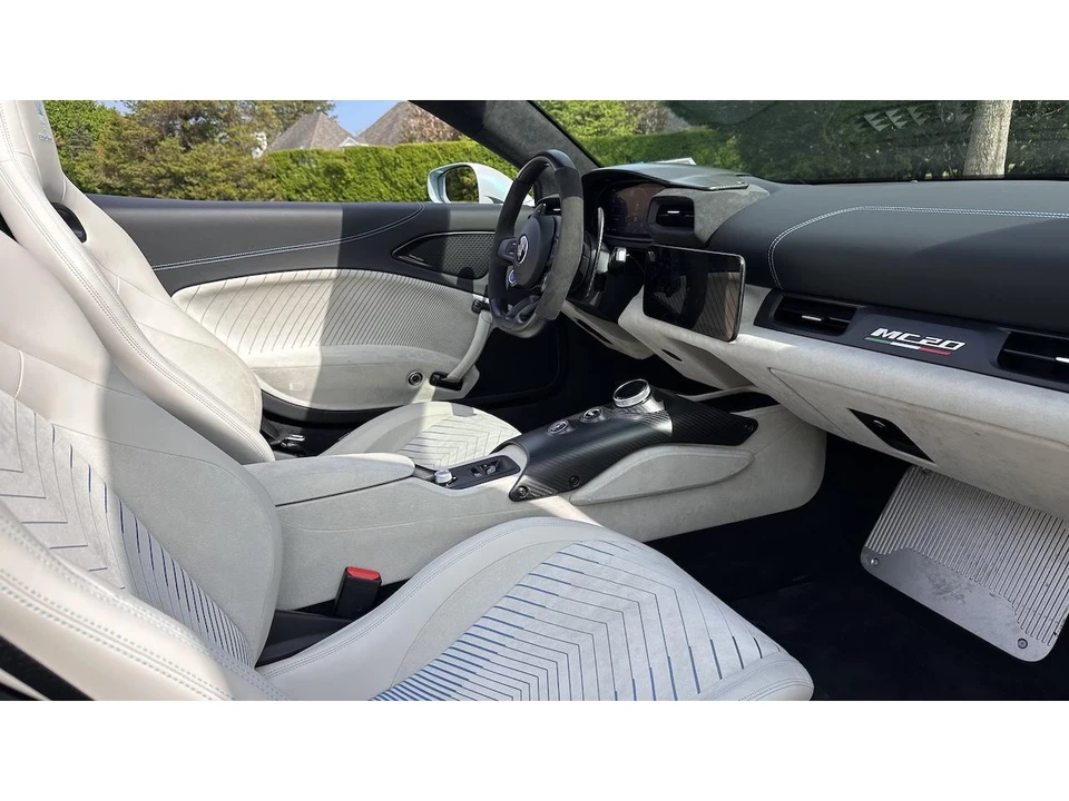 2023 Maserati MC20 - Image 29 of 31