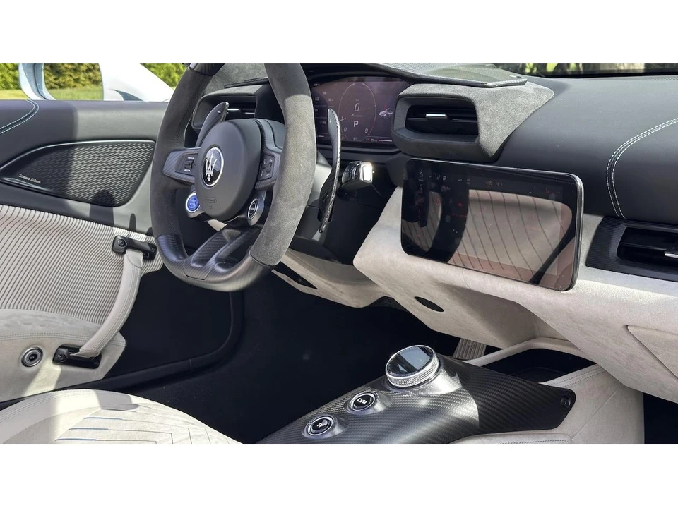 2023 Maserati MC20 - Image 30 of 31