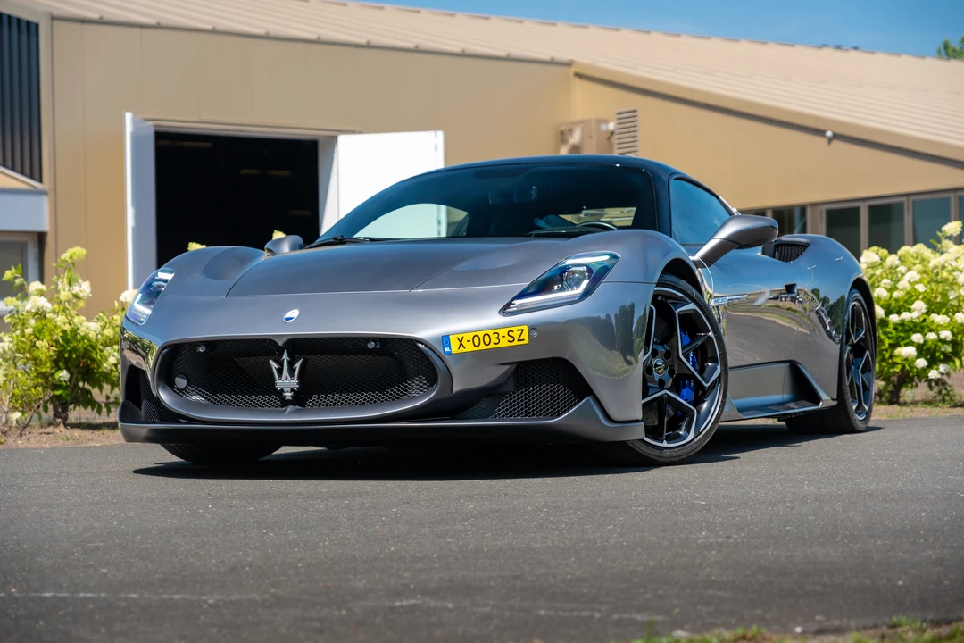 2023 Maserati MC20 - Image 26 of 31
