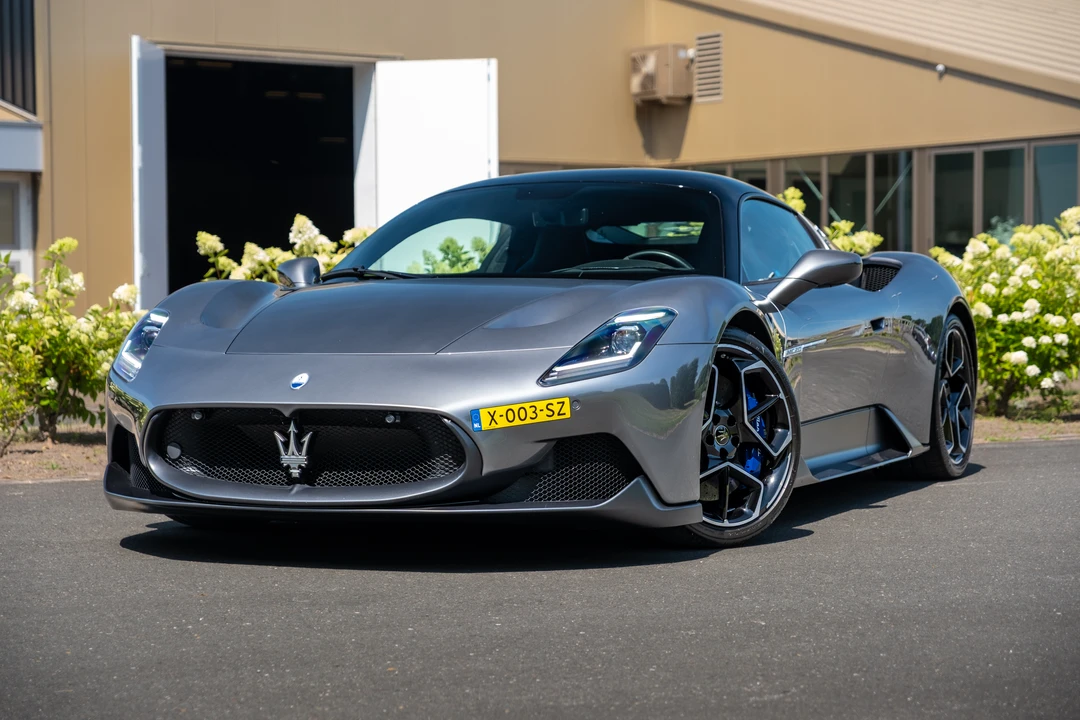 2023 Maserati MC20 - Image 28 of 31
