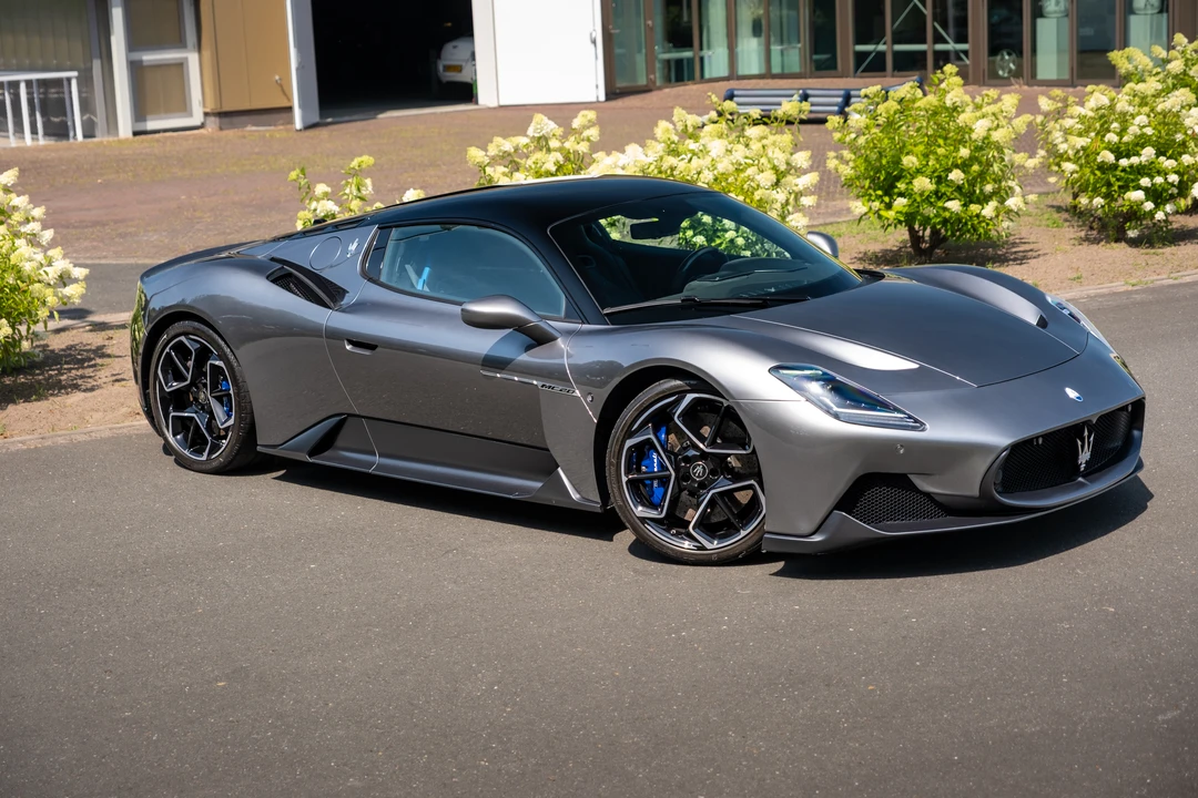 2023 Maserati MC20 - Image 11 of 31