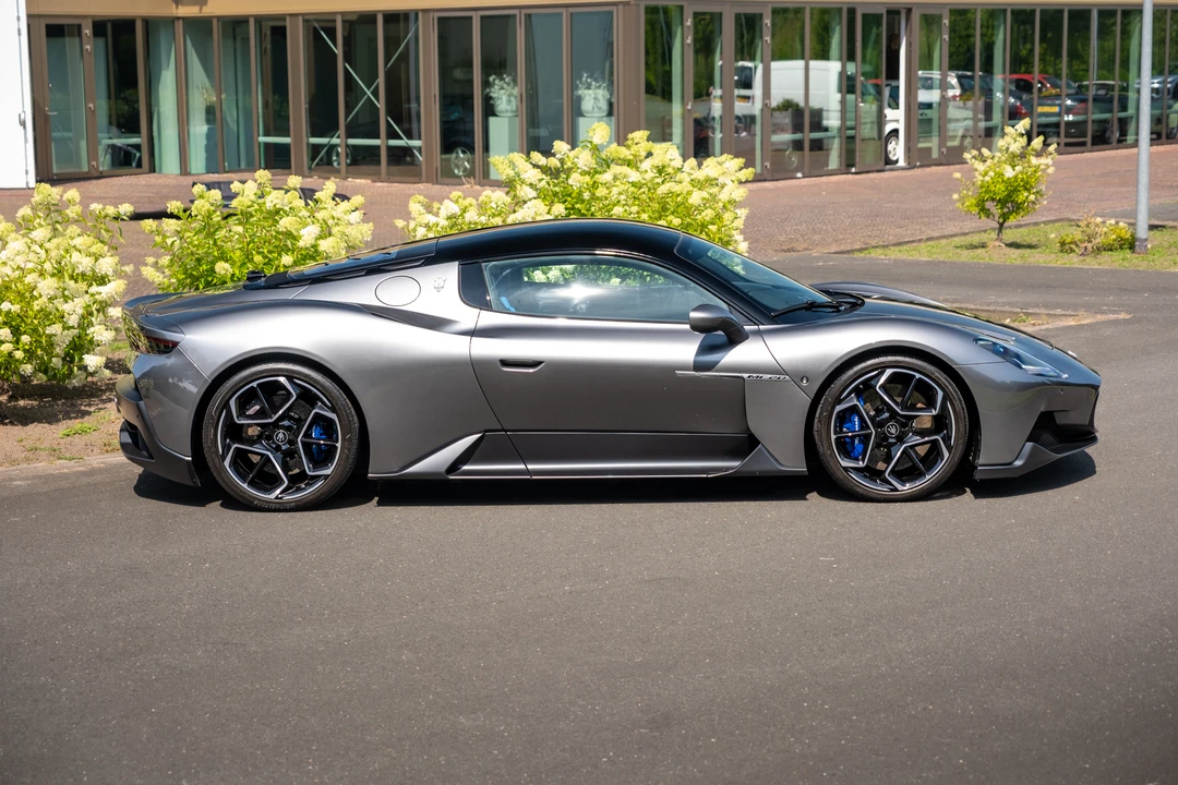 2023 Maserati MC20 - Image 20 of 31