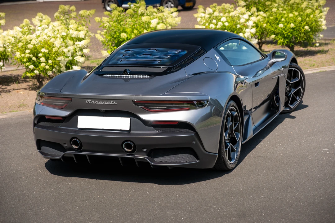 2023 Maserati MC20 - Image 21 of 31