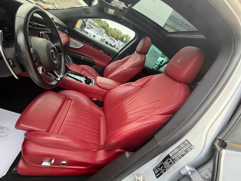 2023 Maserati Grecale - Image 17 of 19