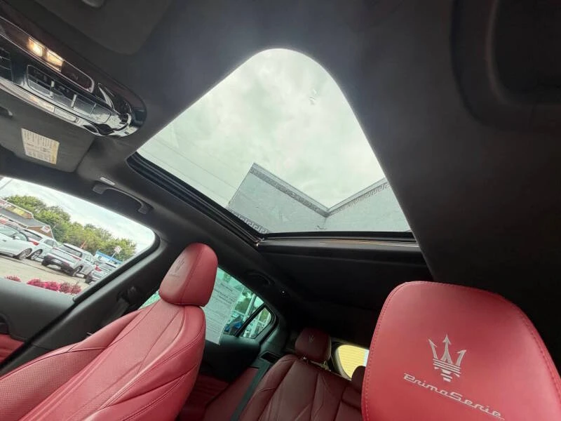 2023 Maserati Grecale - Image 16 of 19