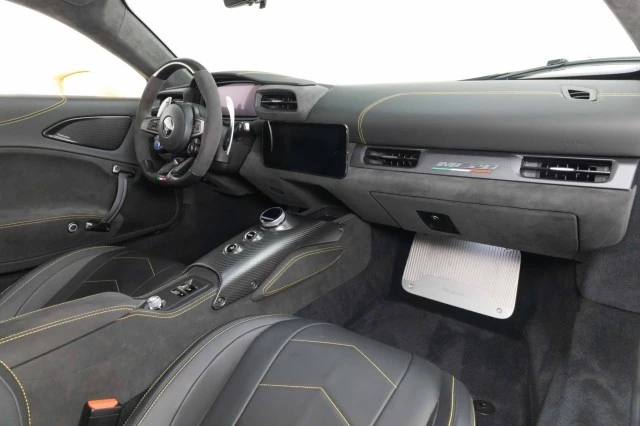 2023 Maserati - Image 2 of 4