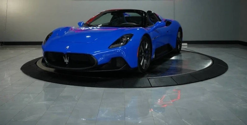 2023 Maserati - Image 16 of 21