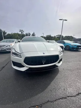 2023 Maserati Quattroporte Modena Q4