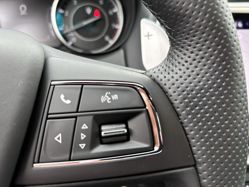 2023 Maserati Ghibli 3rd Gen - Image 9 of 12