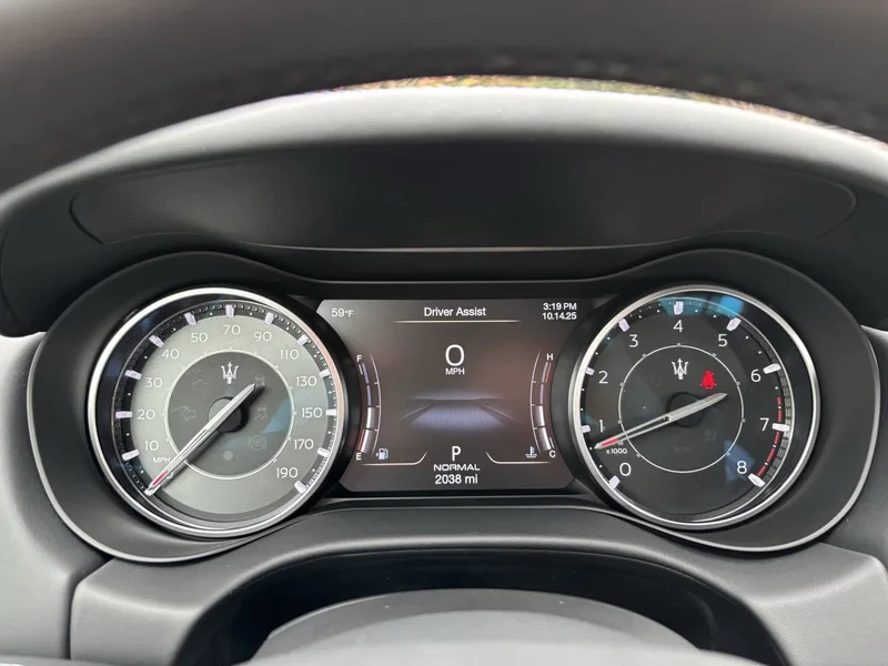 2023 Maserati Ghibli 3rd Gen - Image 10 of 12