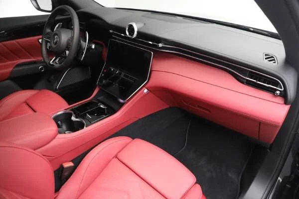 2023 Maserati Grecale - Image 7 of 10