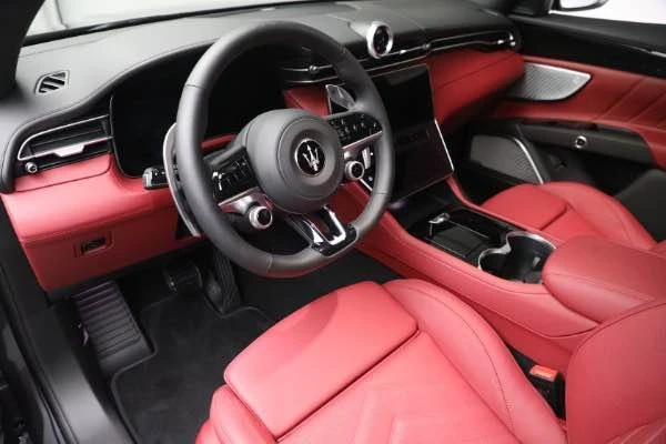2023 Maserati Grecale - Image 8 of 10