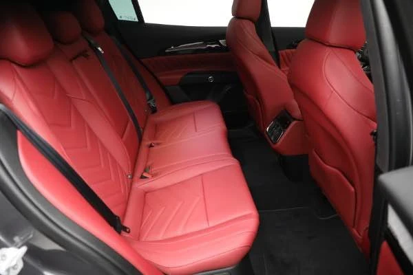 2023 Maserati Grecale - Image 9 of 10