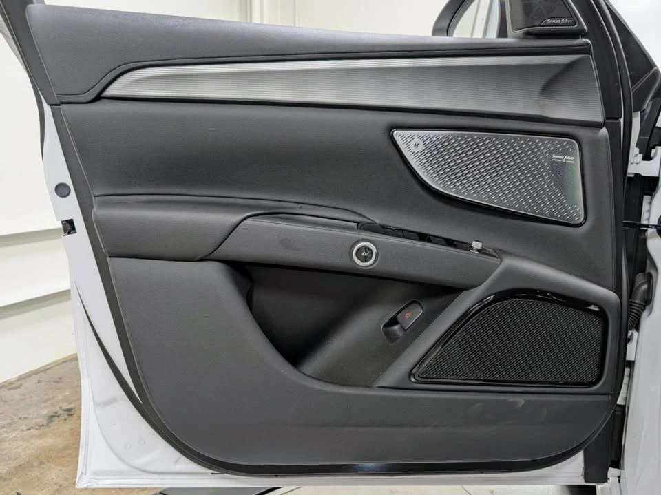 2023 Maserati Grecale - Image 15 of 20