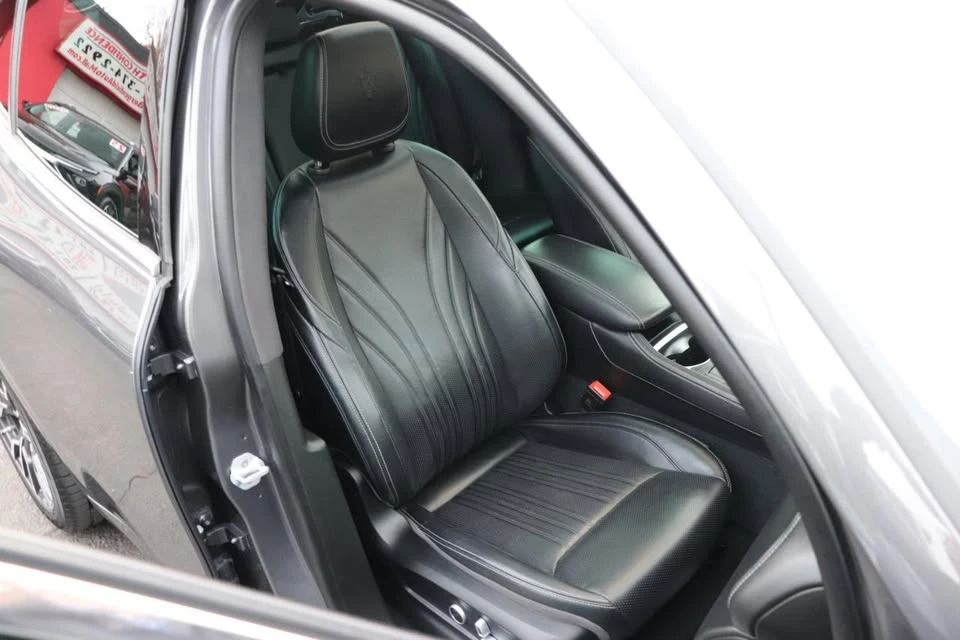 2023 Maserati Grecale - Image 14 of 20