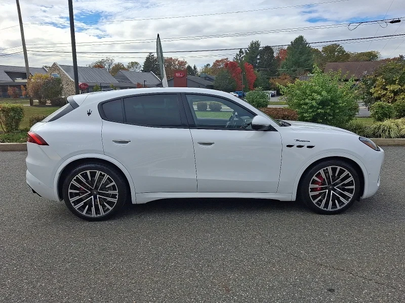 2023 Maserati Grecale - Image 6 of 10
