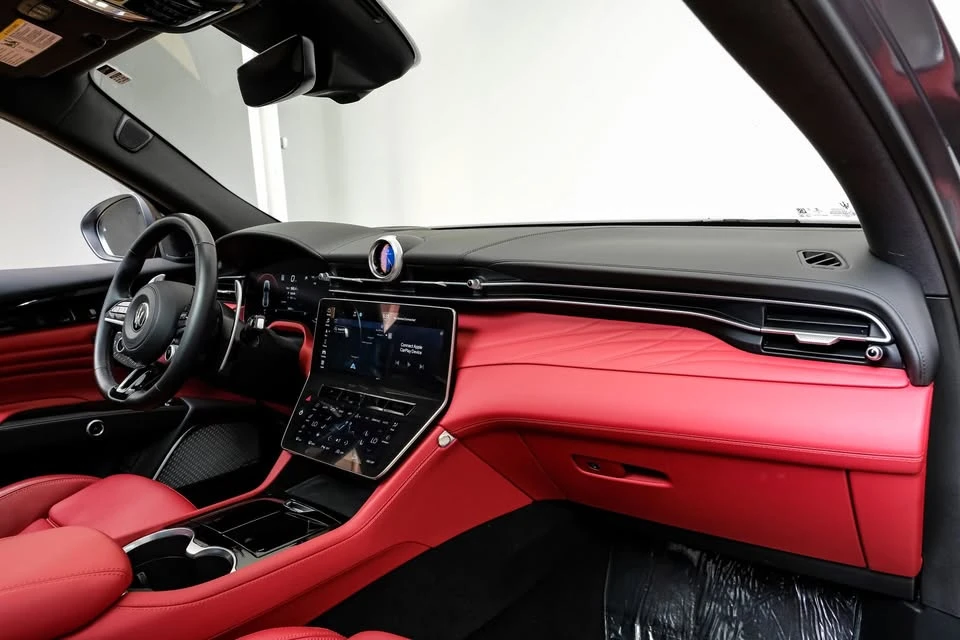 2023 Maserati Grecale - Image 16 of 18