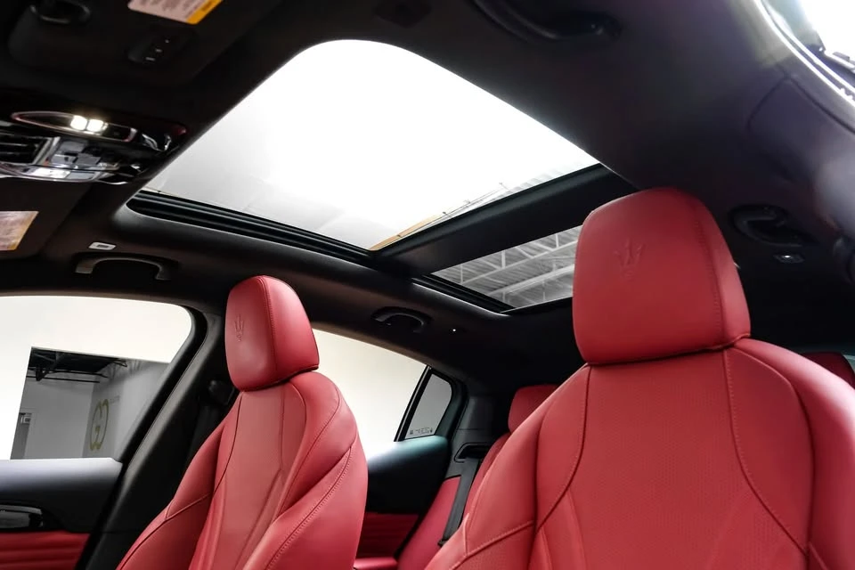 2023 Maserati Grecale - Image 5 of 18