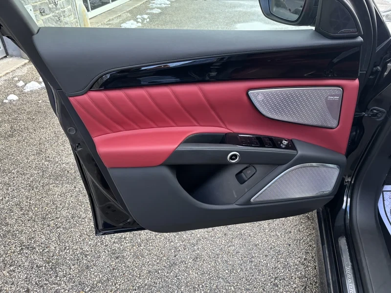 2023 Maserati Grecale - Image 10 of 12