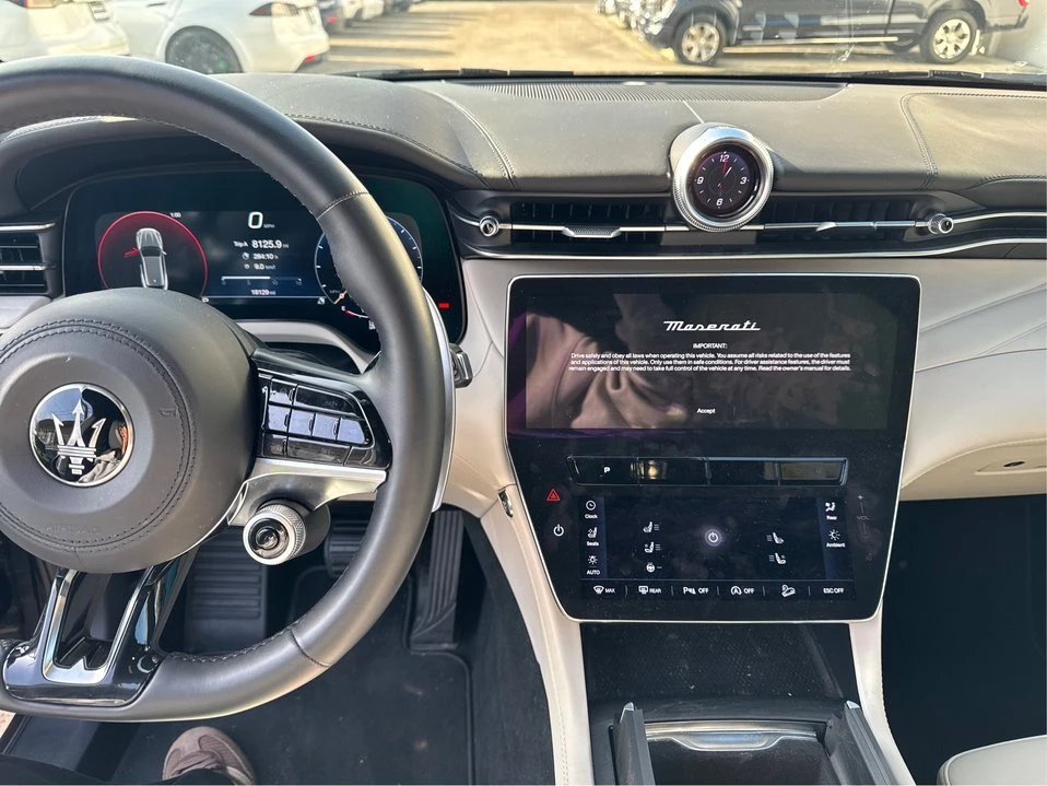 2023 Maserati Grecale - Image 13 of 18