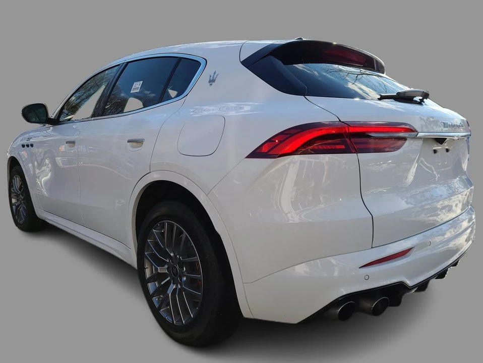 2023 Maserati Grecale - Image 16 of 17