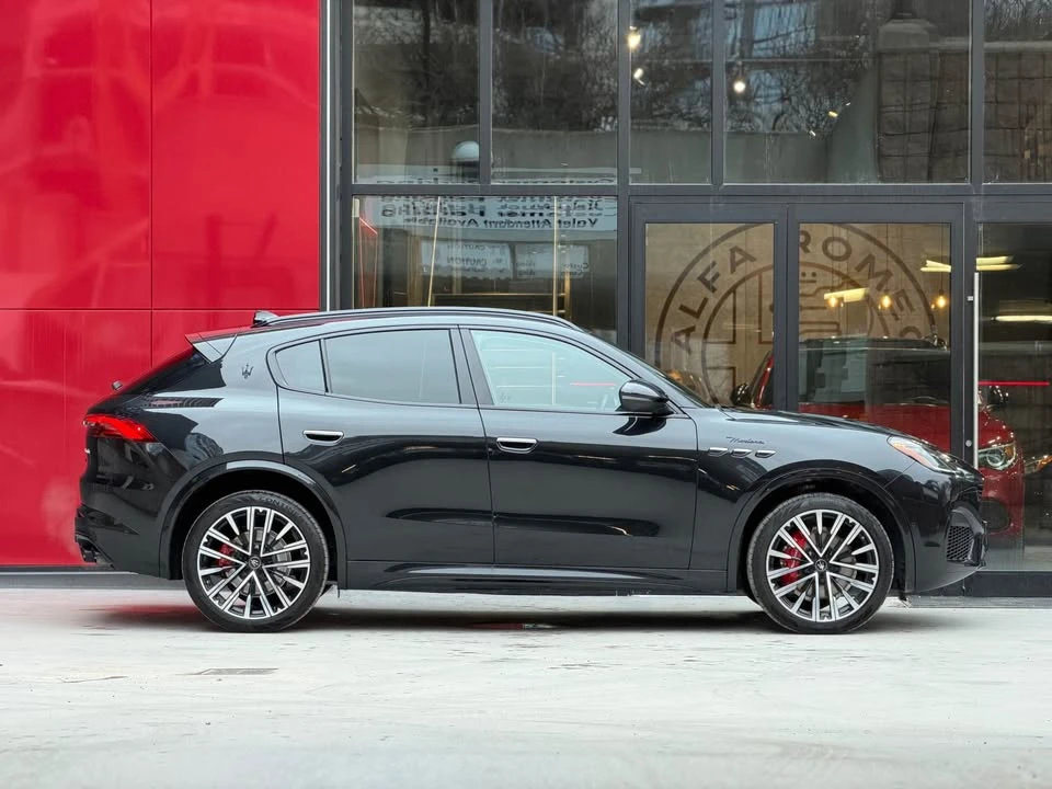 2023 Maserati Grecale - Image 2 of 13