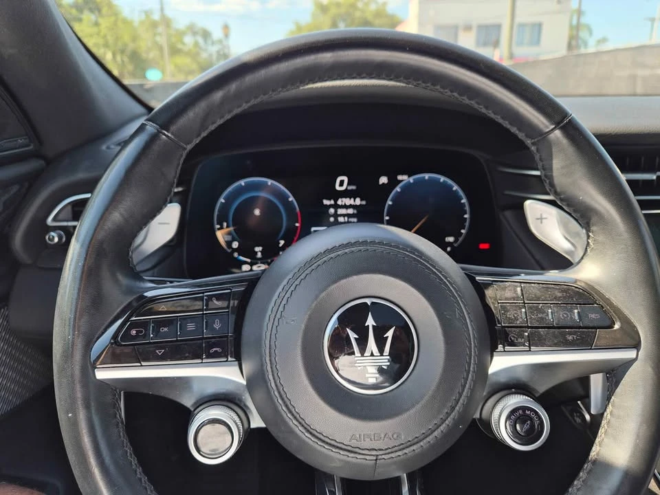 2023 Maserati Grecale - Image 10 of 20