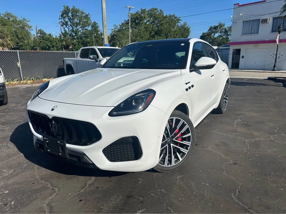 2023 Maserati Grecale - Image 2 of 9
